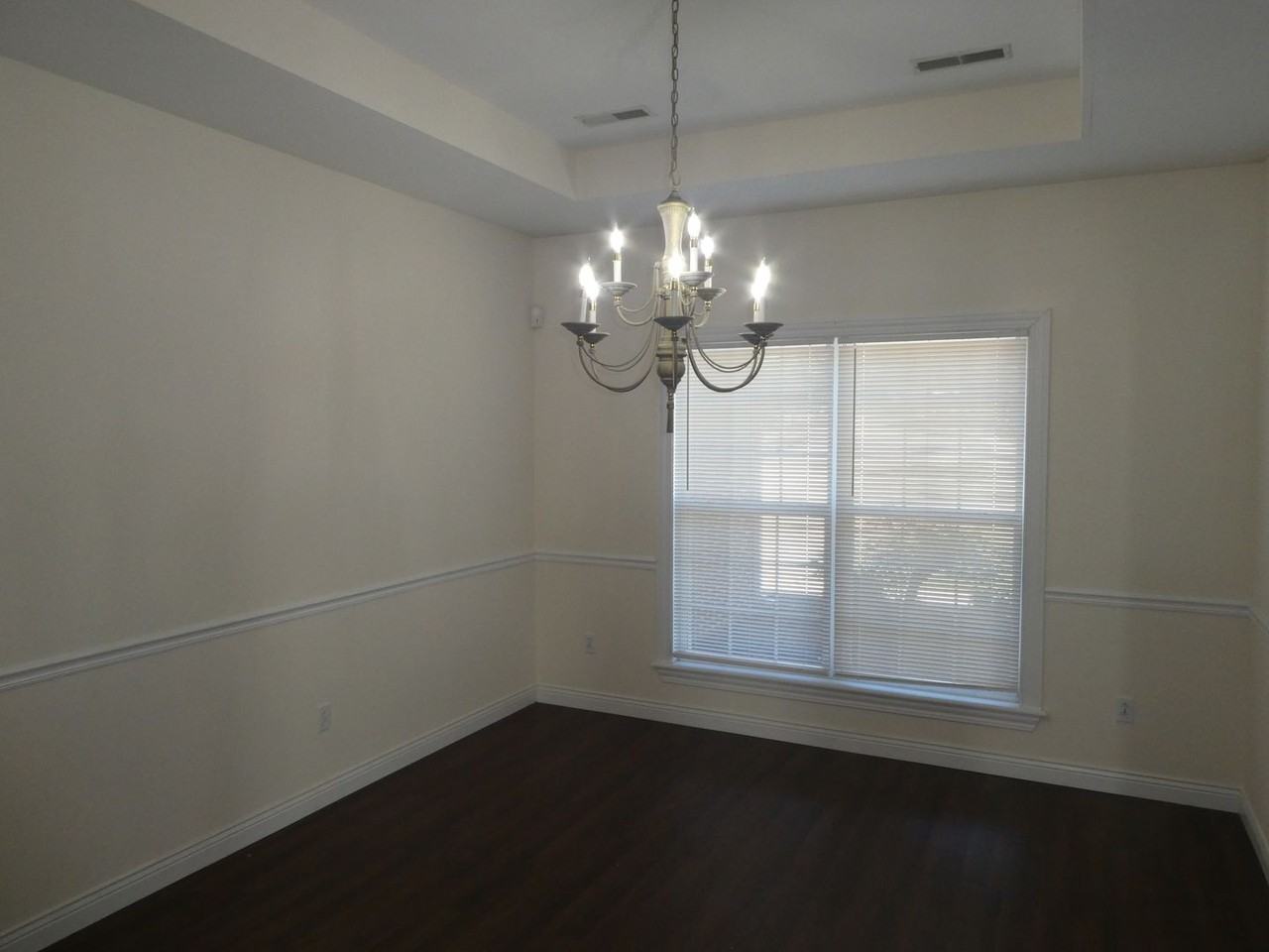 4005 Watertown Pl - Photo 4 of 22