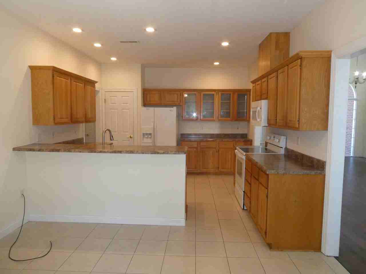 4005 Watertown Pl - Photo 6 of 22