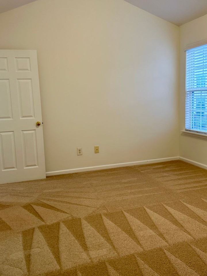 11812 Shoemaker Ct - Photo 7 of 15