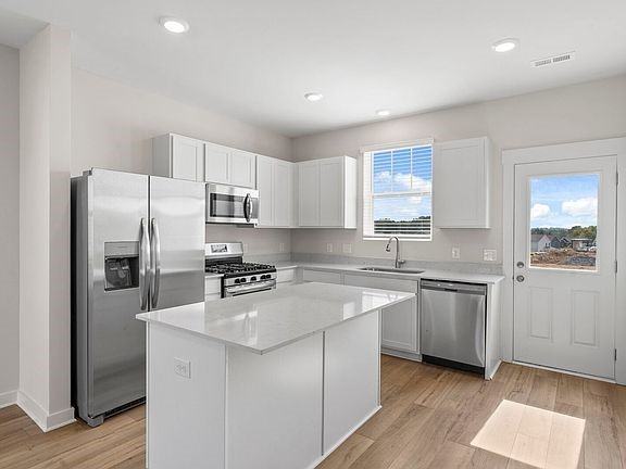 2705 Fordham St #1 - Photo 3 of 8