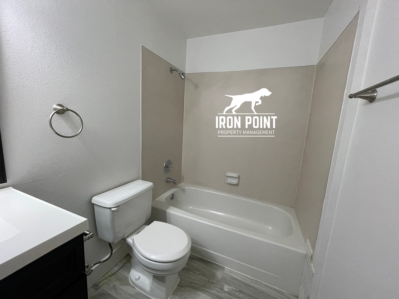 1422 W Hays St - Photo 4 of 12