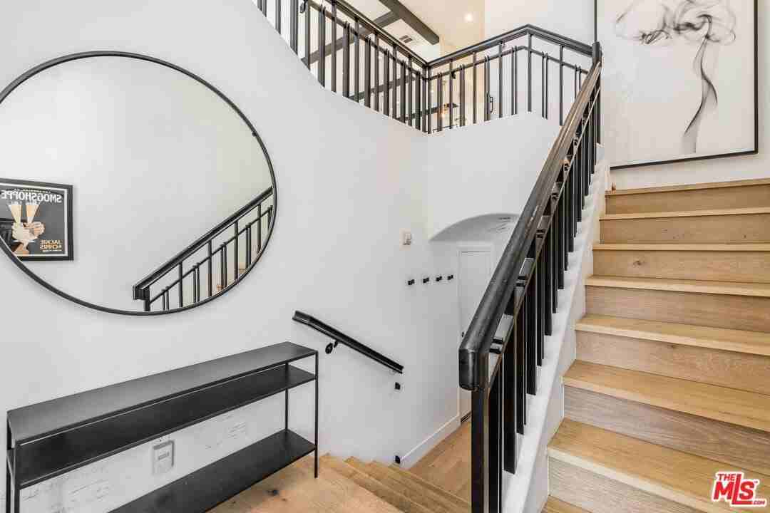 5732 Celedon Crk - Photo 3 of 18