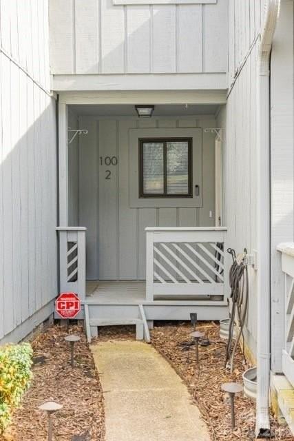 100 Willow Run Dr #2 - Photo 2 of 32