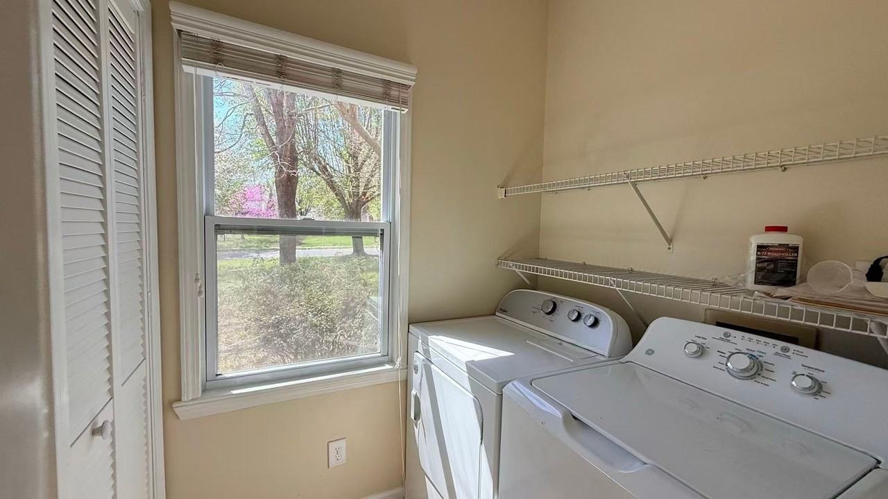 8624 Castlebay Dr - Photo 7 of 23