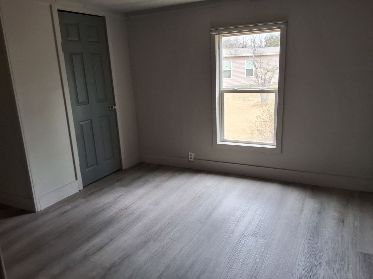 3789 Doe Run Rd - Photo 6 of 14