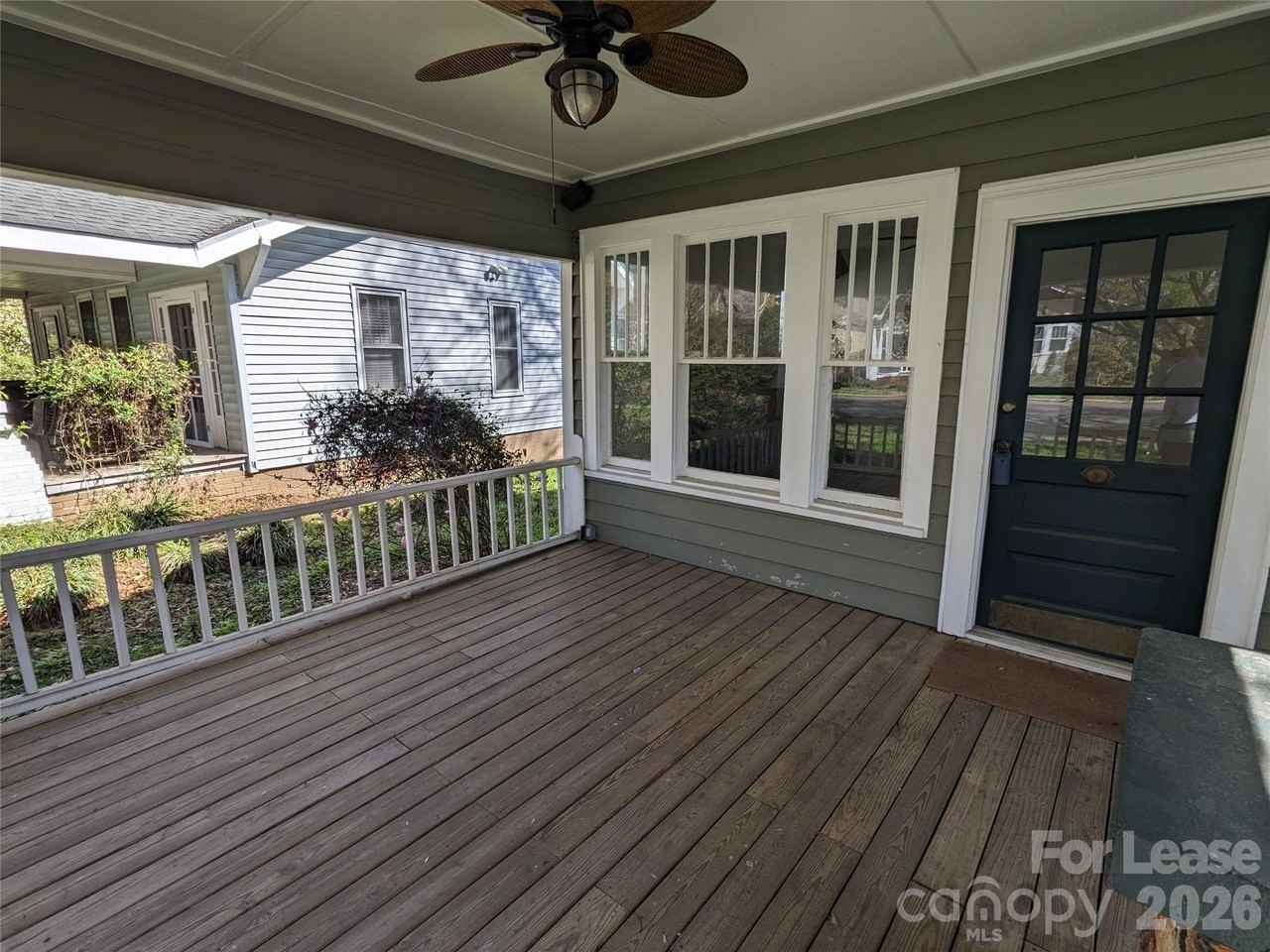 1324 Thomas Ave - Photo 4 of 12