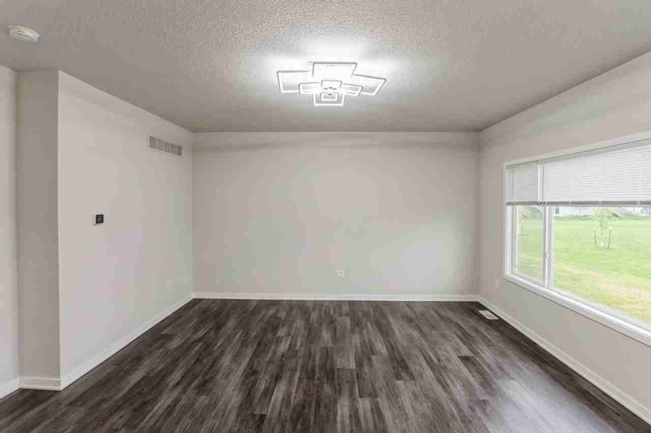 16619 Oakwood Dr - Photo 4 of 16