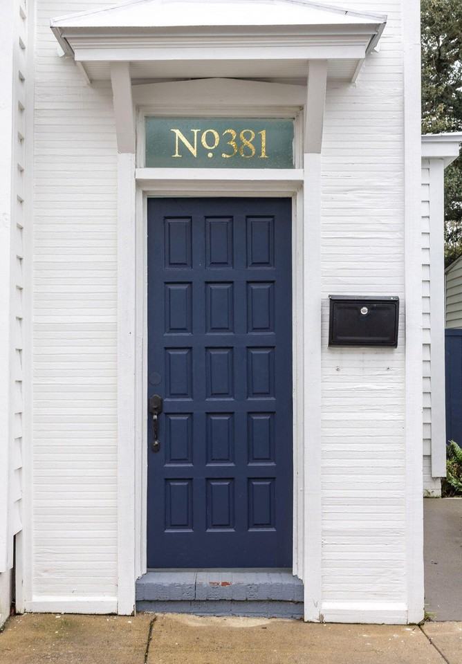 381 Sumter St - Photo 3 of 29