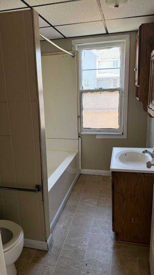 417 Spruce St - Photo 5 of 6