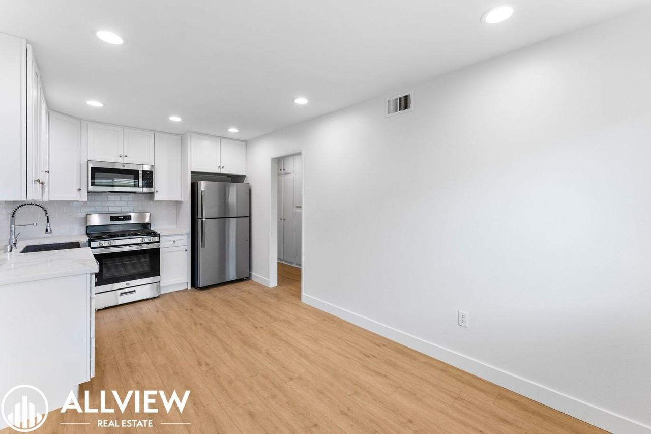 16651 Tunstall Lane - Photo 3 of 40