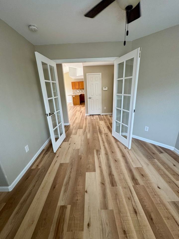 1682 Kensington Dr - Photo 7 of 25