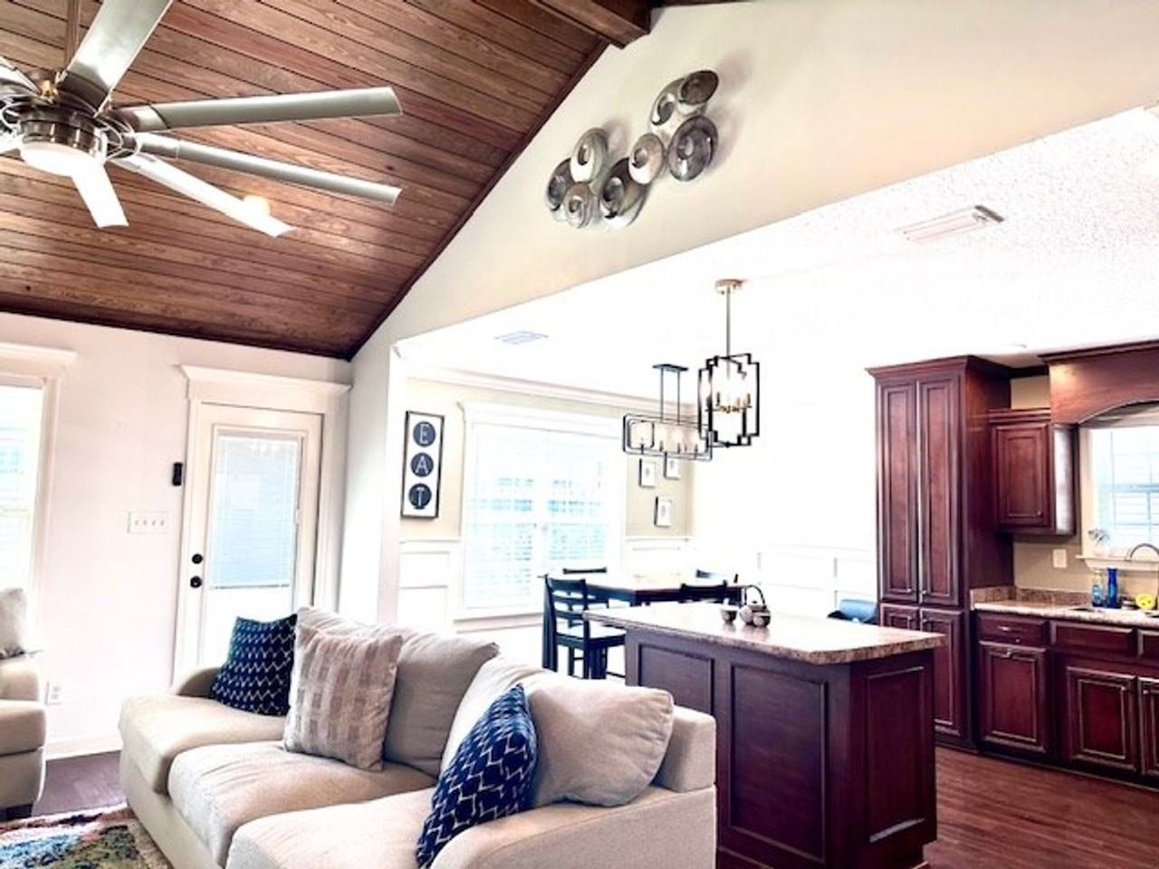 4133 Willow Round Rd - Photo 4 of 18