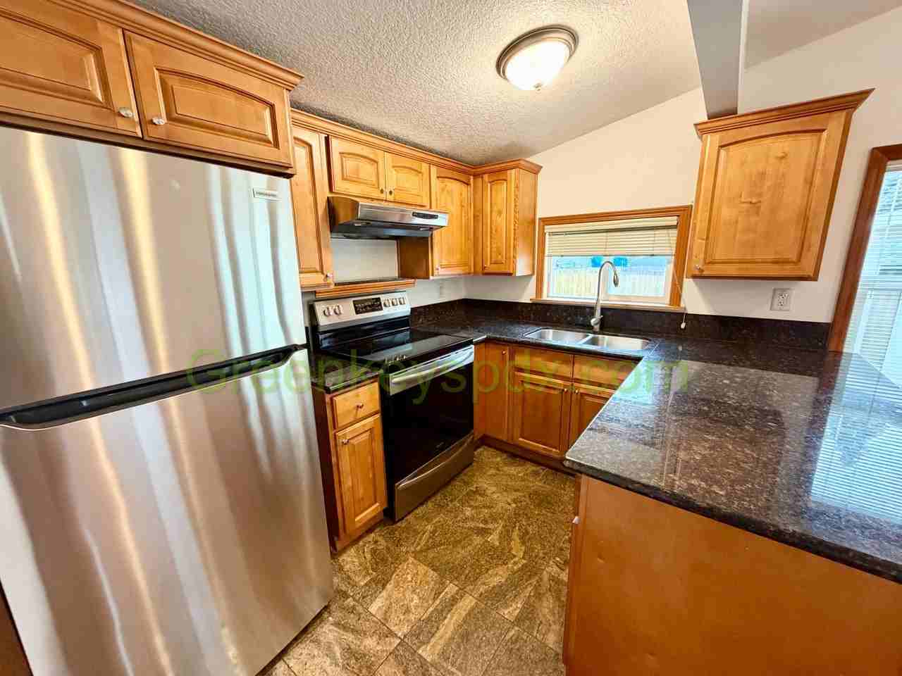 4539 Ne 68th Ave #A - Photo 6 of 26