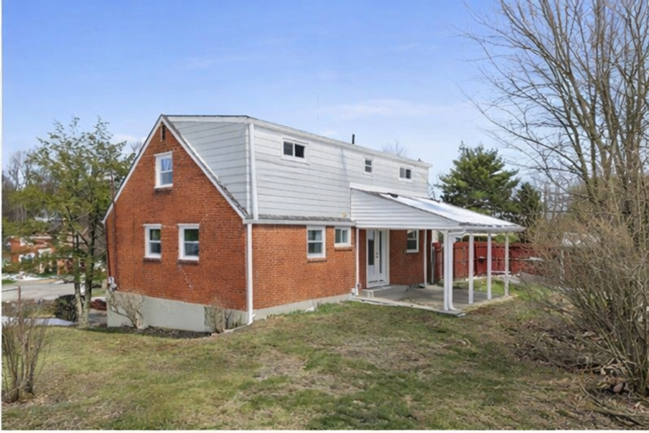 707 Citadel Dr - Photo 3 of 37