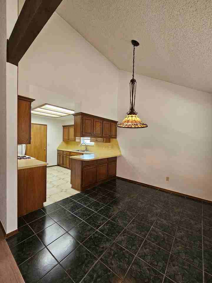 4716 Marston Ct - Photo 3 of 19