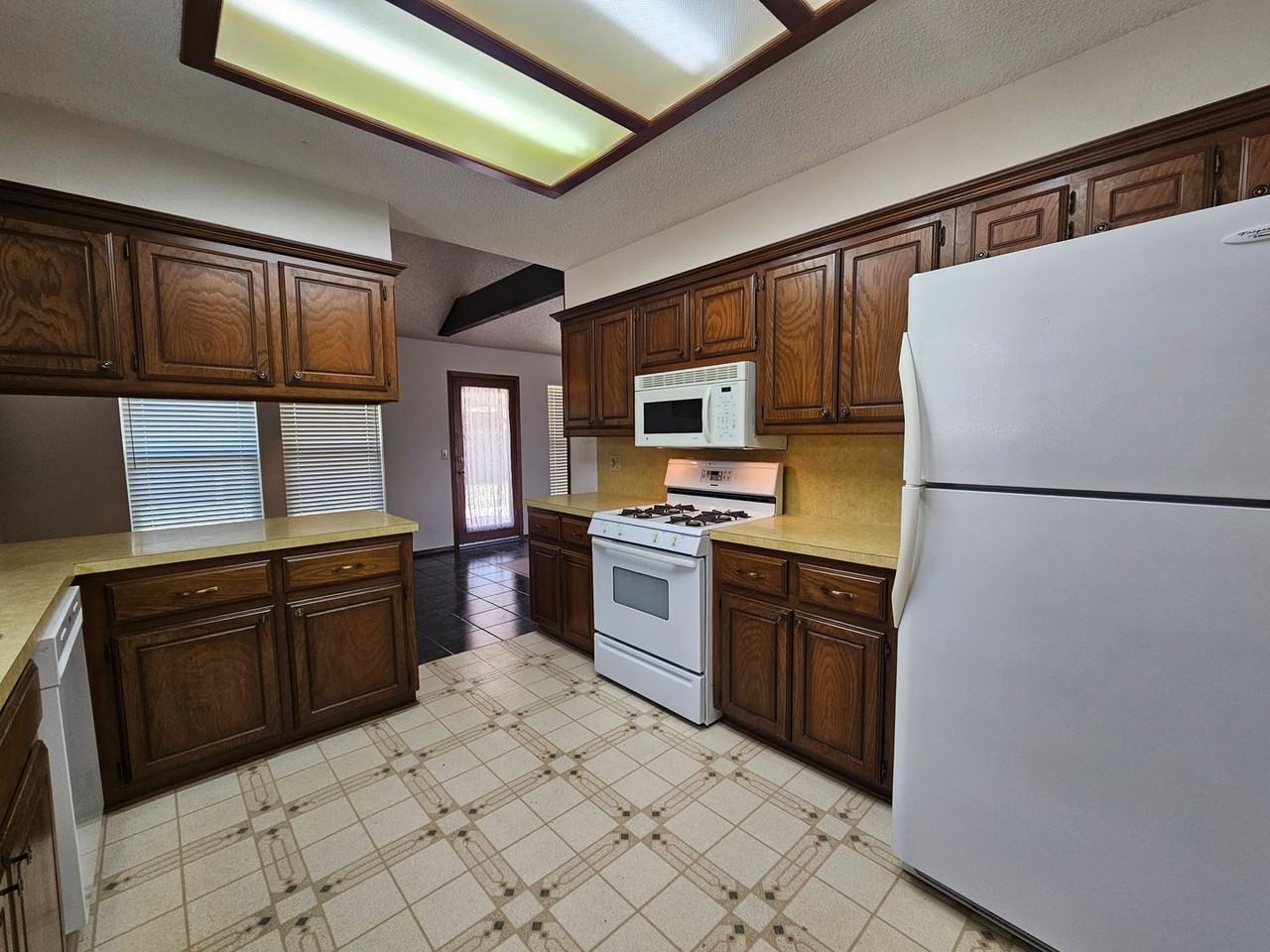 4716 Marston Ct - Photo 6 of 19