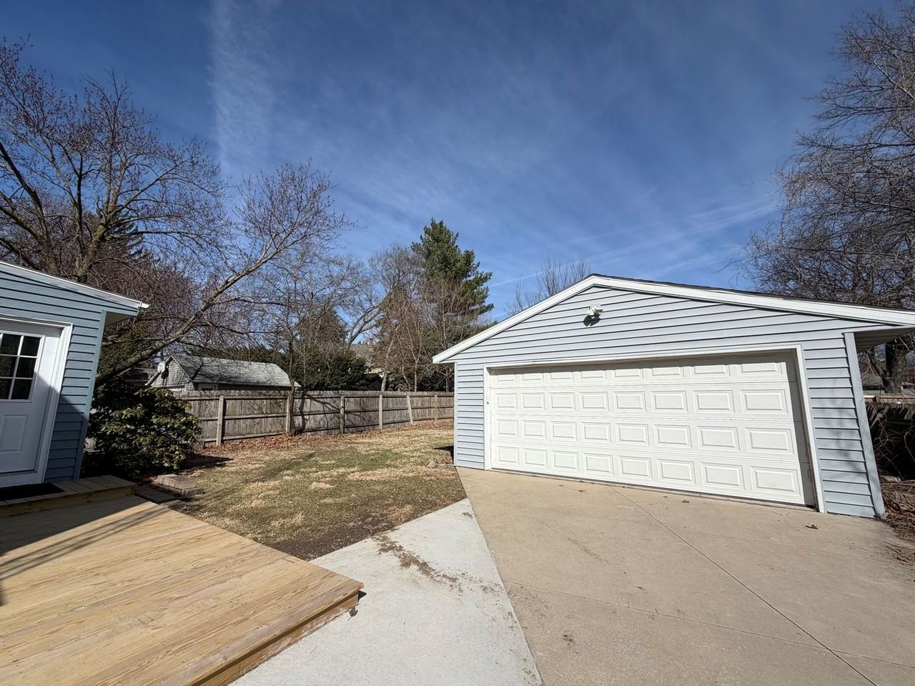618 Brookland Park Dr - Photo 2 of 29