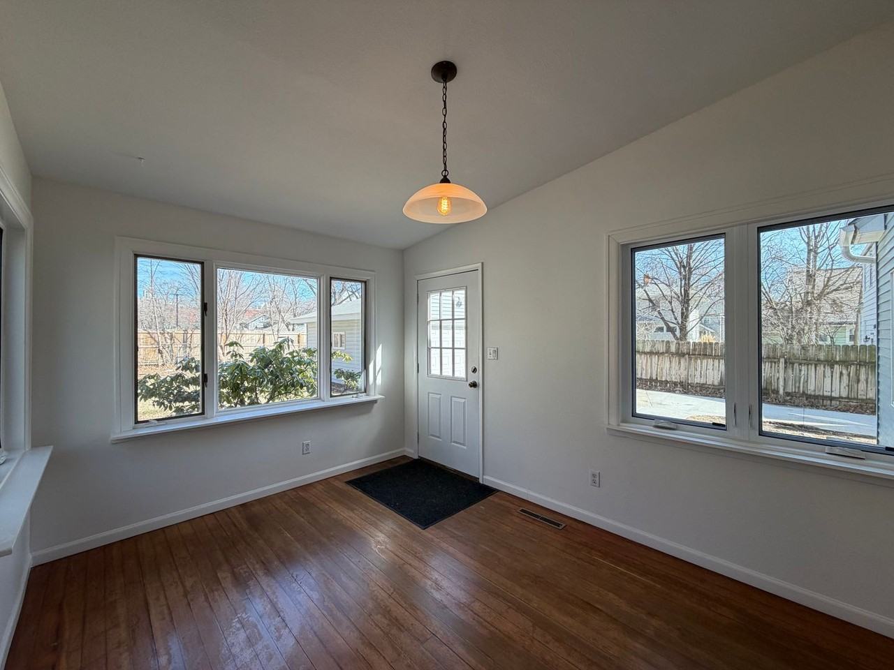 618 Brookland Park Dr - Photo 3 of 29