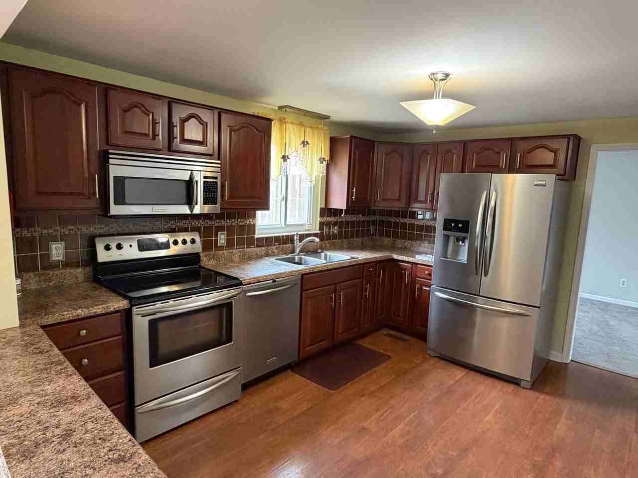 5030 Gander Rd W - Photo 3 of 17