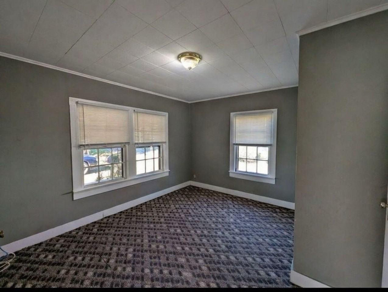 2992 Jefferson St - Photo 6 of 8