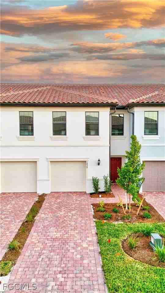 1428 Weeping Willow Ct - Photo 2 of 27