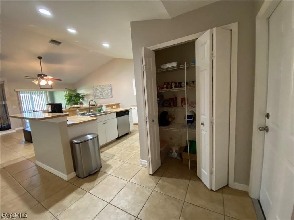 4317 Sw Santa Barbara Pl - Photo 4 of 19