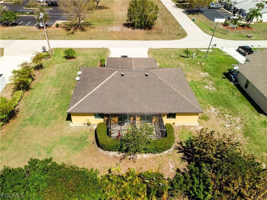 902 Sw 39th Ter - Photo 4 of 30