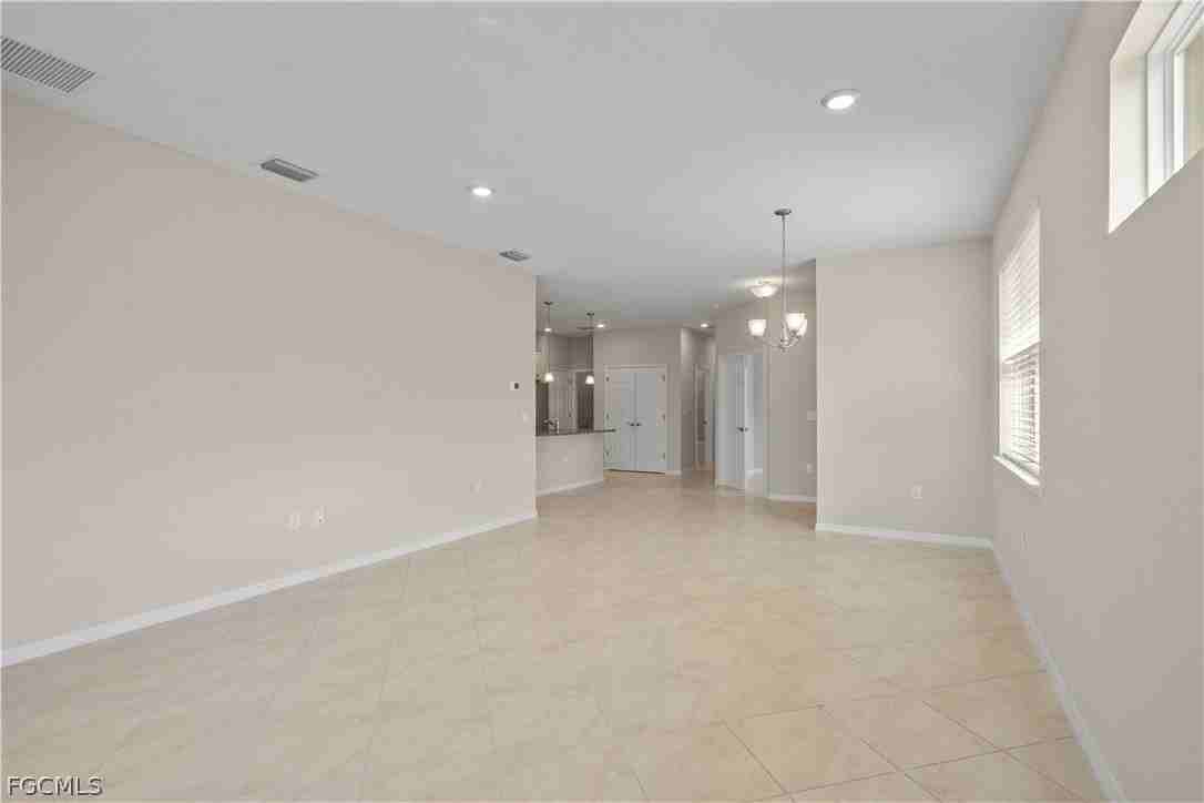 4443 Dutchess Park Rd - Photo 5 of 19