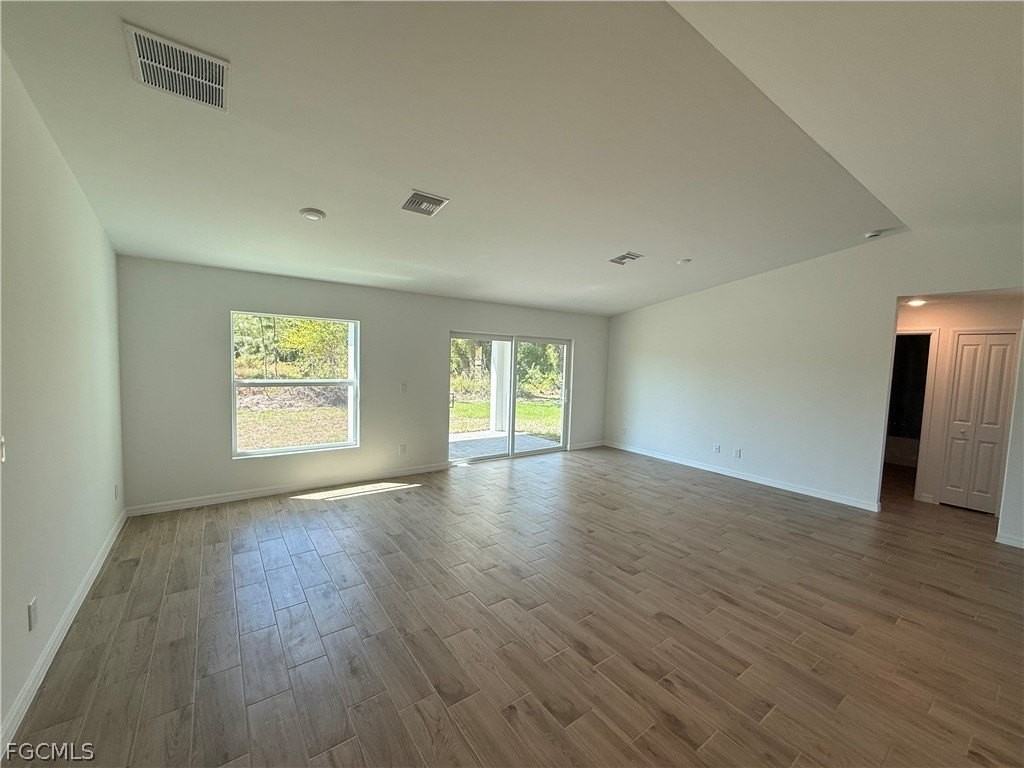 4111 16th St W - Photo 2 of 16