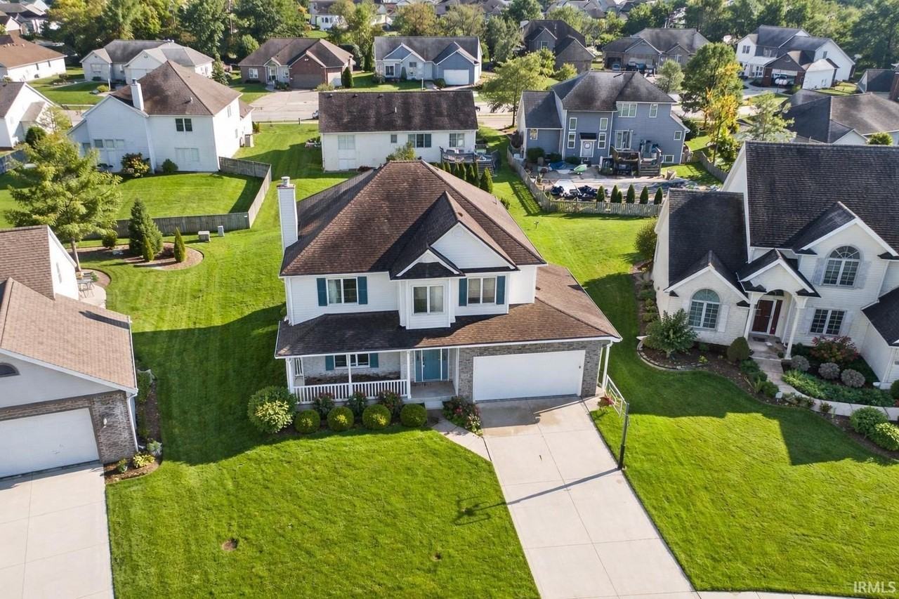 1128 Amastar Cv - Photo 2 of 36