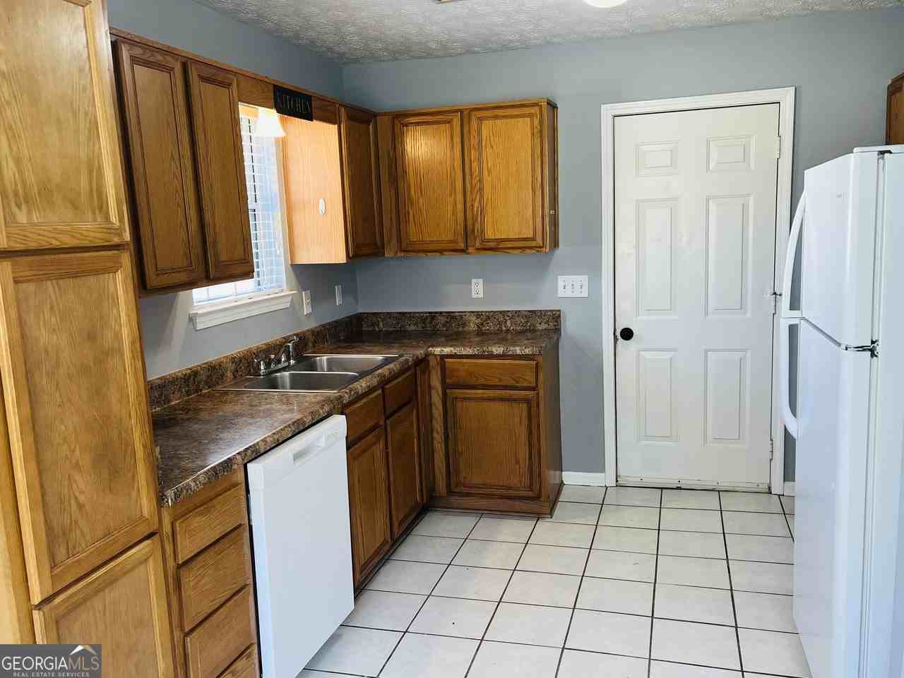 405 Peeks Crossing Dr - Photo 7 of 31