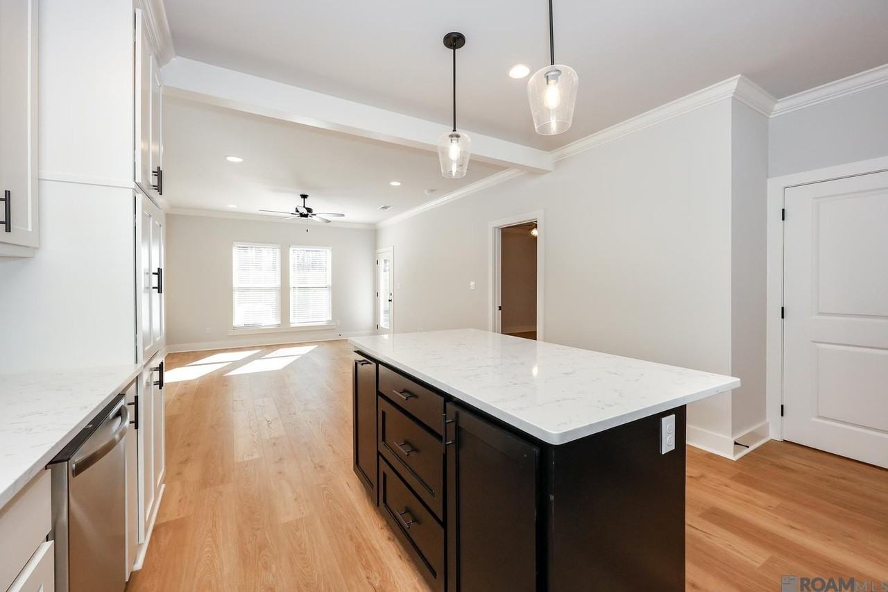 8739 Lockhart Rd #7F - Photo 3 of 18