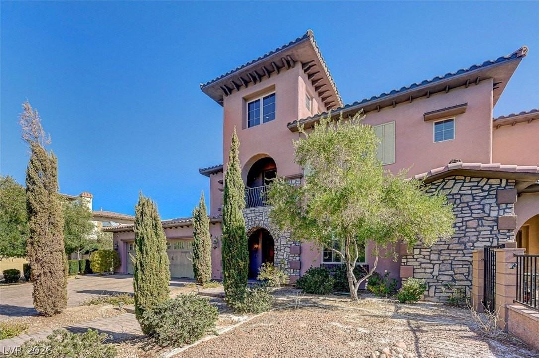 8490 Via De Bellasidra Ct - Photo 5 of 50