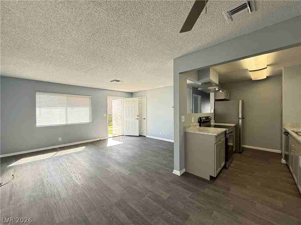 3605 Villa Knolls East Dr - Photo 3 of 17