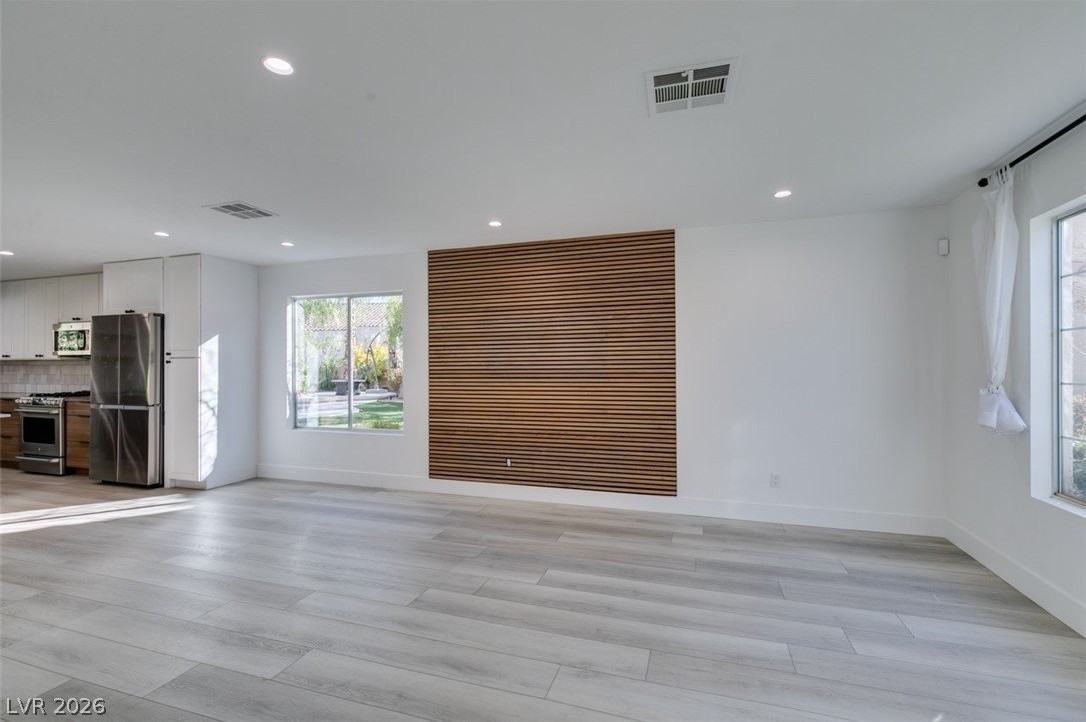 9900 Long Cattle Ave - Photo 3 of 42