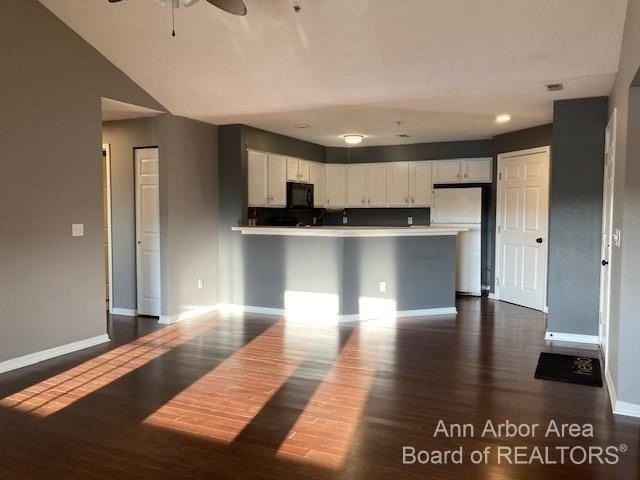 1551 Oakfield Dr - Photo 6 of 20