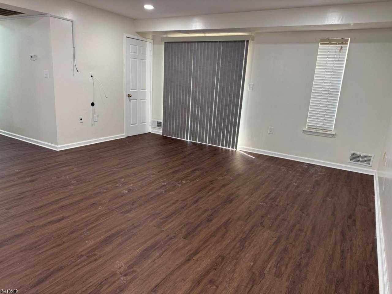 751 Summer Ave #1D - Photo 2 of 22