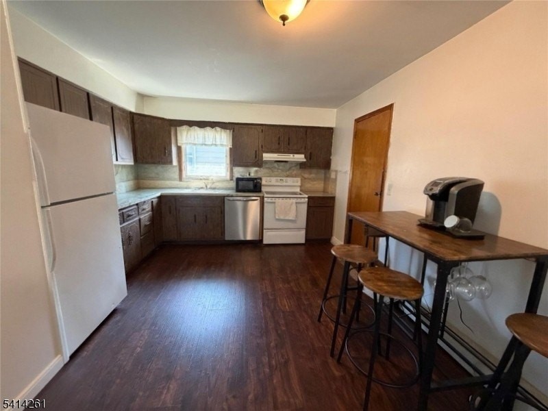 79 Hunter St - Photo 6 of 11