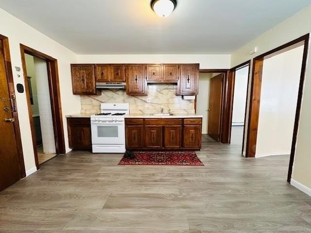 94 Andrew St #6 - Photo 2 of 9