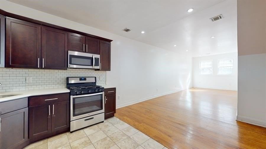 131 Brunswick St #A - Photo 3 of 22