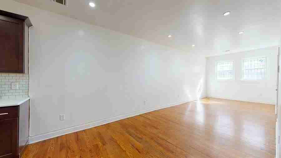 131 Brunswick St #A - Photo 4 of 22