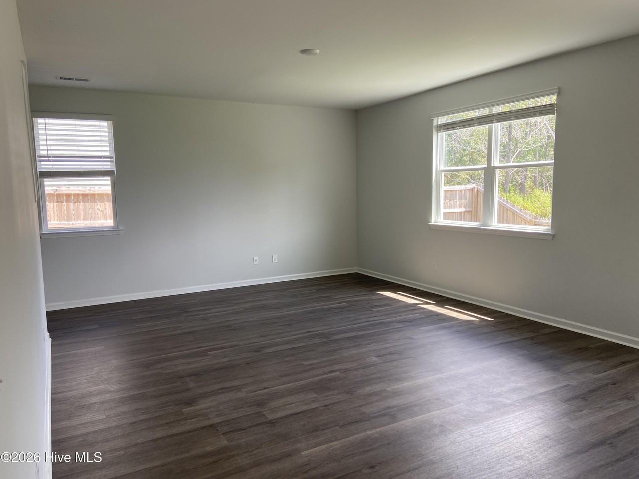 9104 St Thomas Ct - Photo 6 of 36