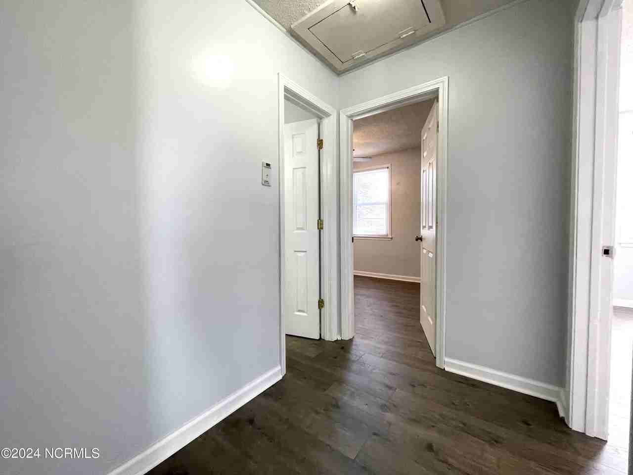 516 Elm St - Photo 4 of 13