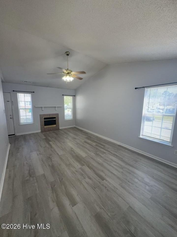 996 W Pueblo Dr - Photo 3 of 15