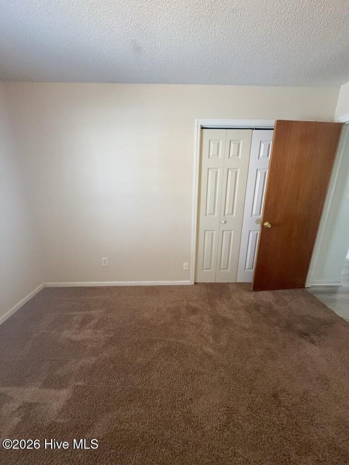 996 W Pueblo Dr - Photo 6 of 15