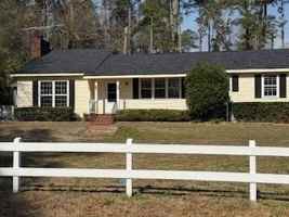 featured image of 1924 Woodside Rd