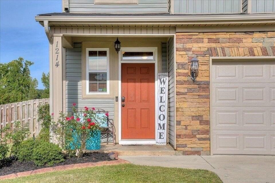 1214 Cobblefield Dr - Photo 3 of 18