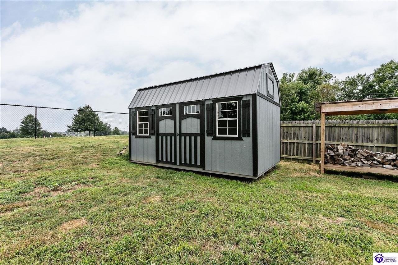 705 Bon Aire Dr - Photo 6 of 39