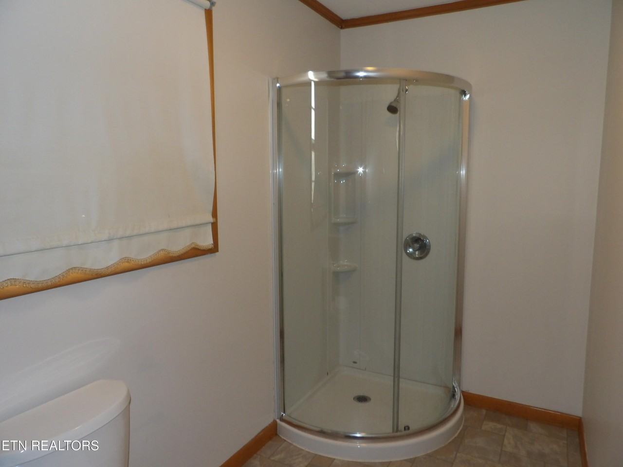 18 Sandra Ln - Photo 6 of 21