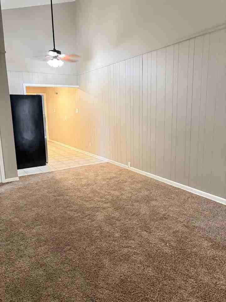 3404 70th Dr - Photo 3 of 10